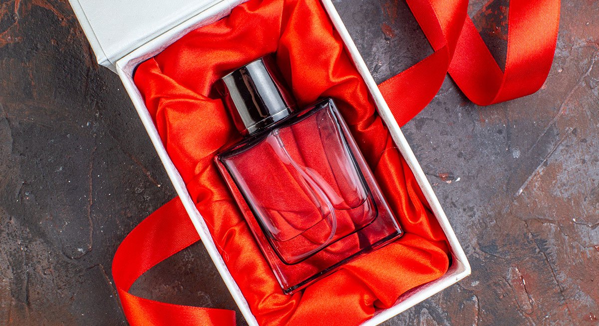 Perfume packaging dispatch quality control